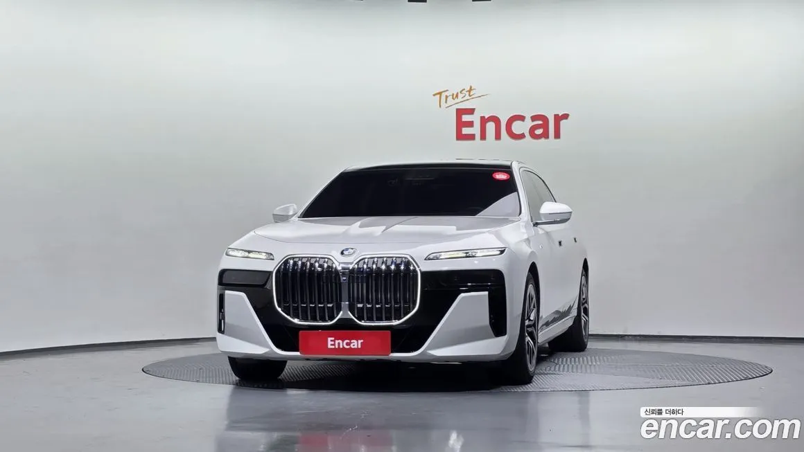 BMW 7-Series 2023 из KR, фото 3