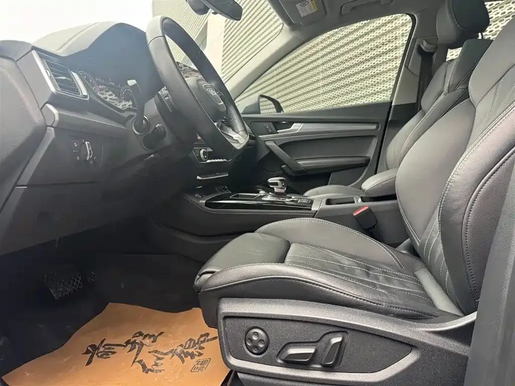 Audi Q5L 2022 из CN, фото 5