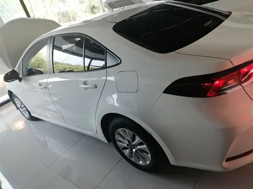 Toyota Corolla 2023 из CN, фото 5