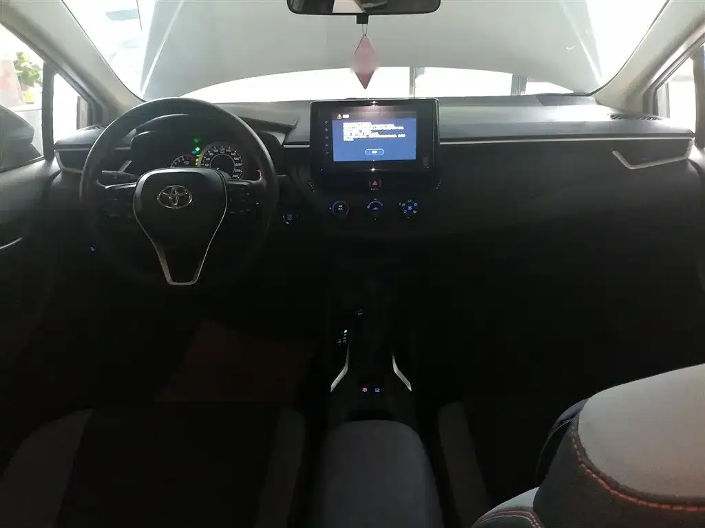 Toyota Corolla 2023 из CN, фото 9
