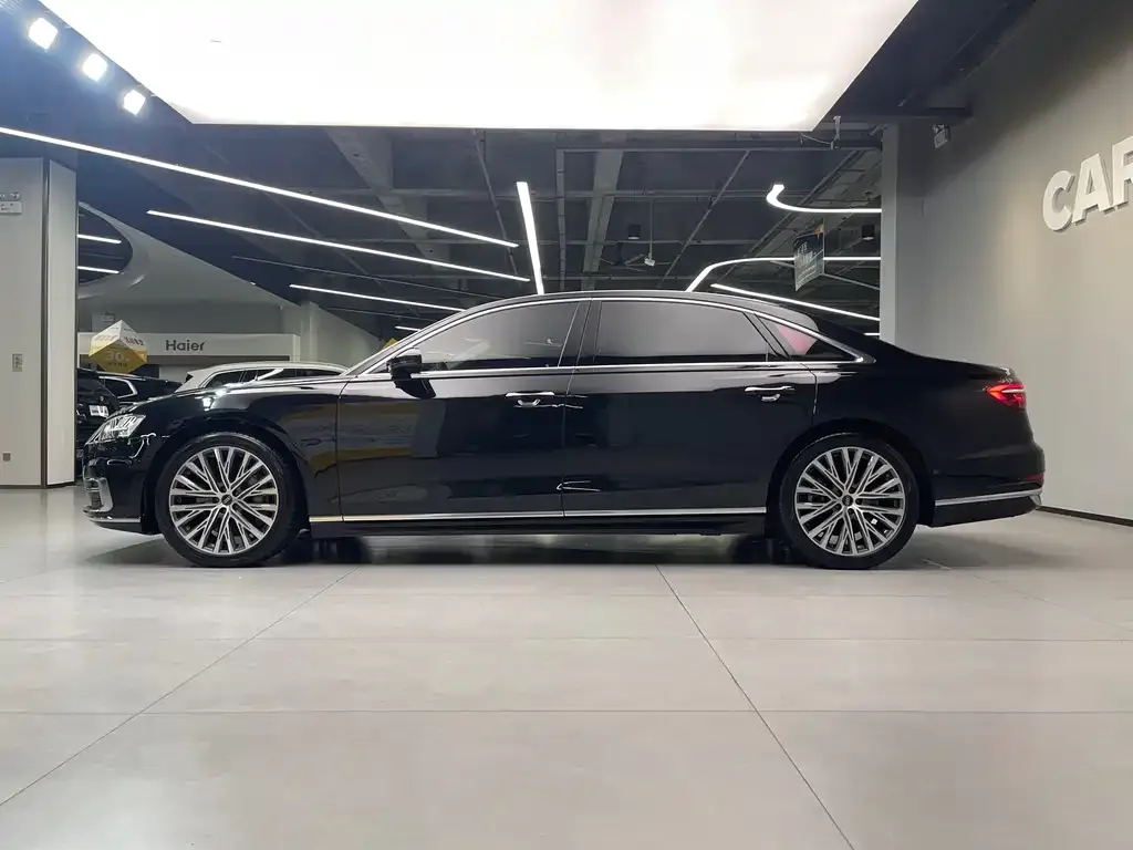 Audi A8 2021 из CN, фото 8