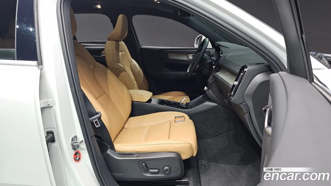 Volvo XC40 2021 из KR, фото 10