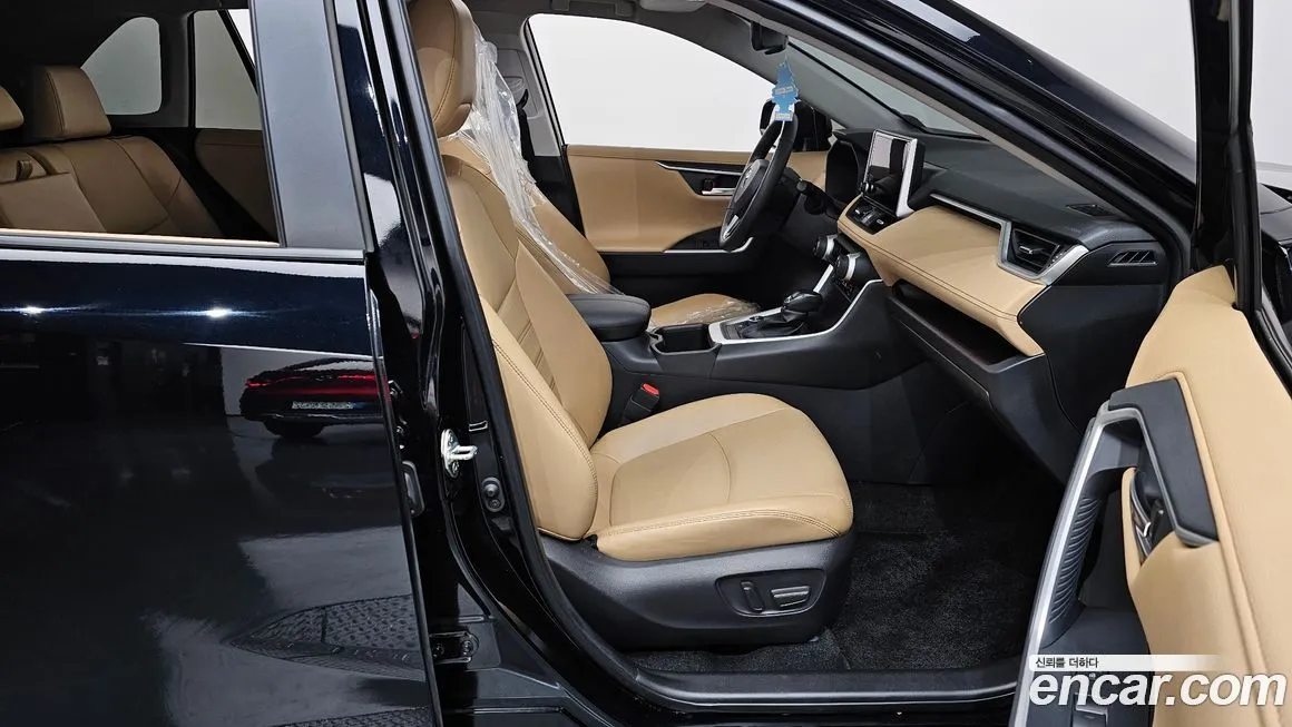 Toyota RAV4 2023 из KR, фото 10