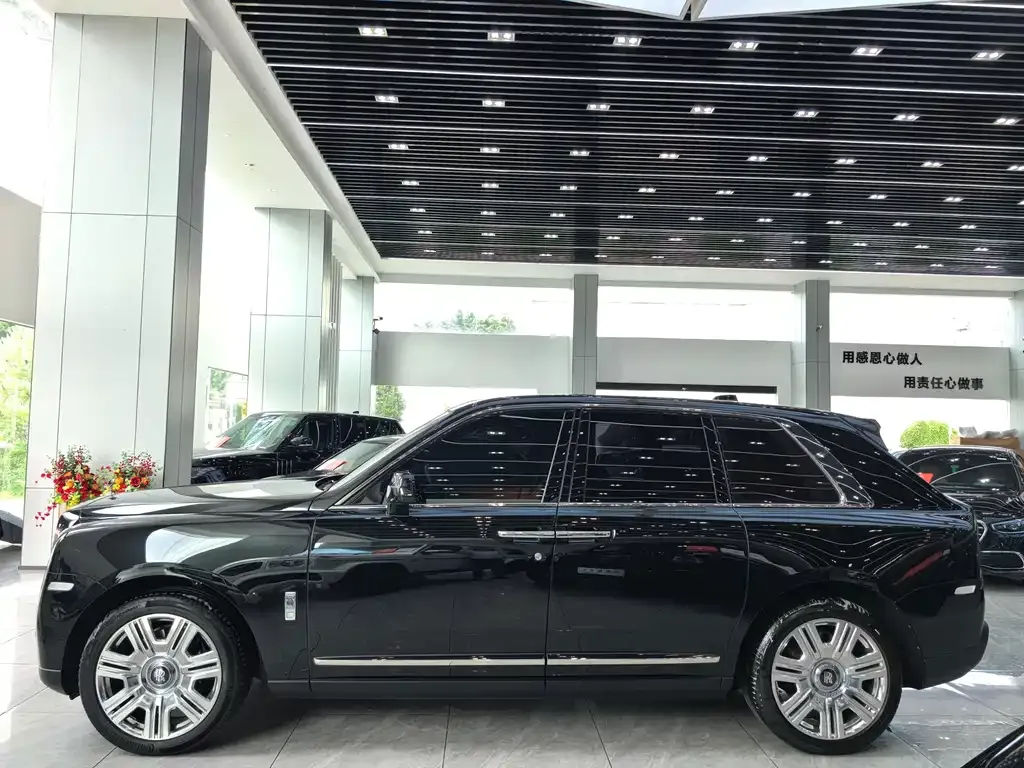Rolls-Royce Cullinan 2022 из CN, фото 4