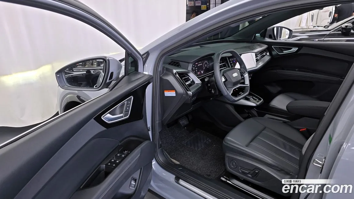 Audi Q4 e-tron 2025 из KR, фото 10