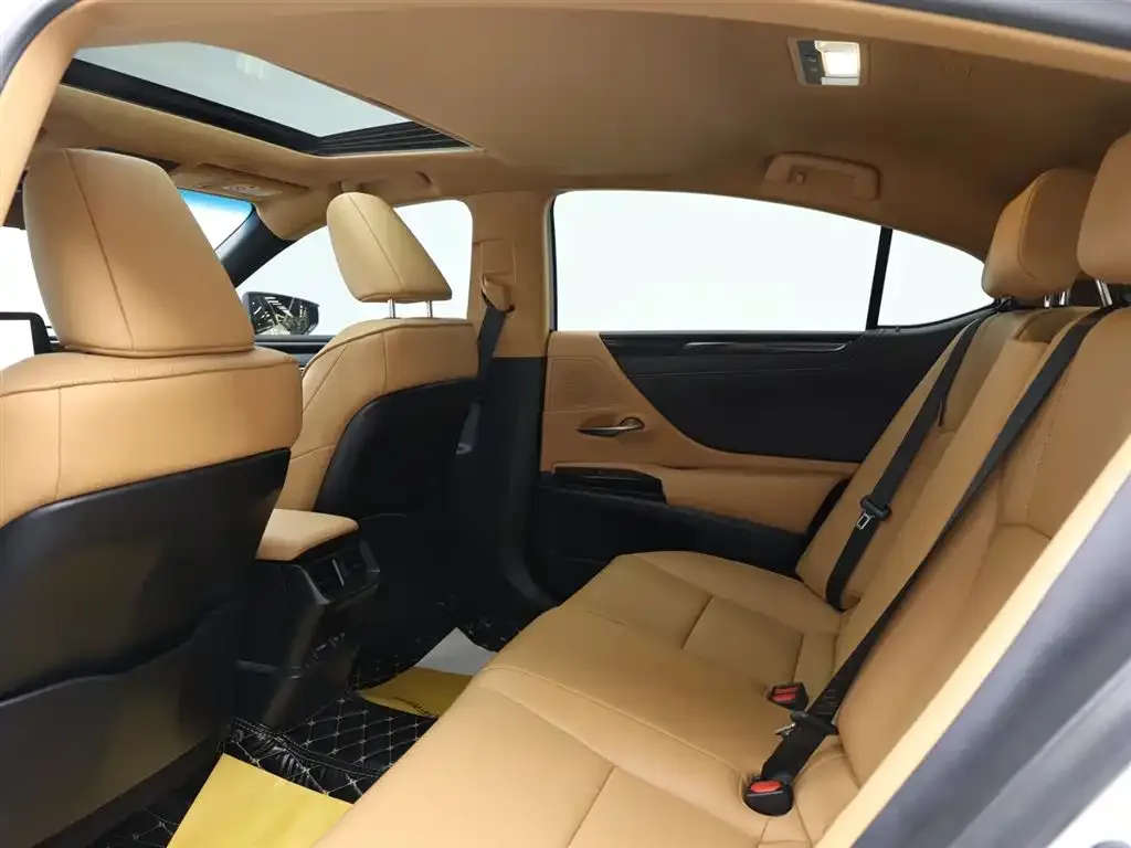 Lexus ES 2023 из CN, фото 10