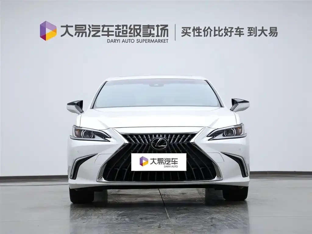 Lexus ES 2023 из CN, фото 2