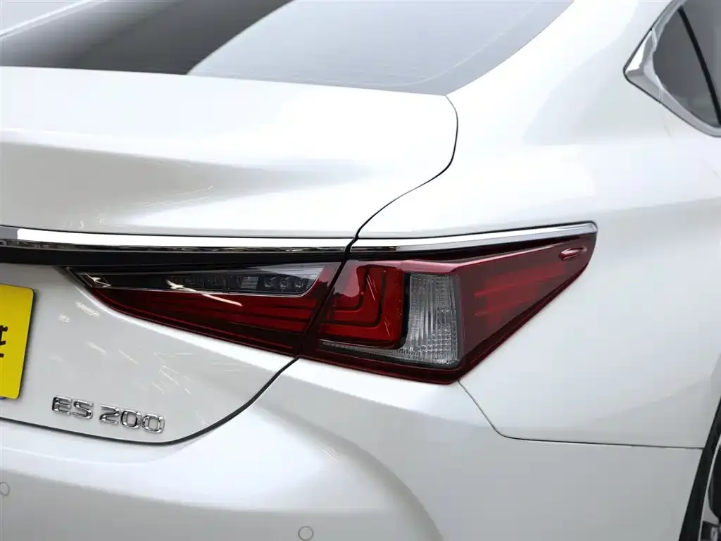 Lexus ES 2023 из CN, фото 5