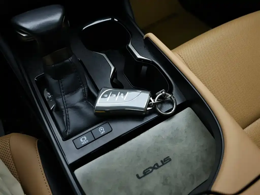 Lexus ES 2023 из CN, фото 9