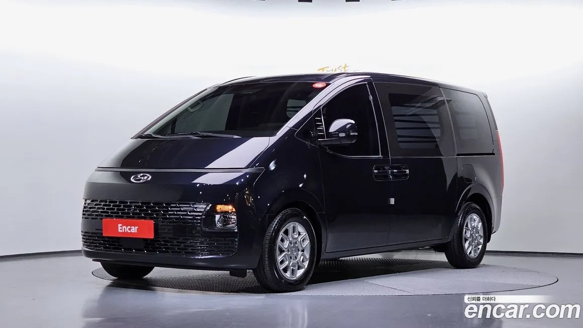 Hyundai Staria 2023 из KR, фото 1