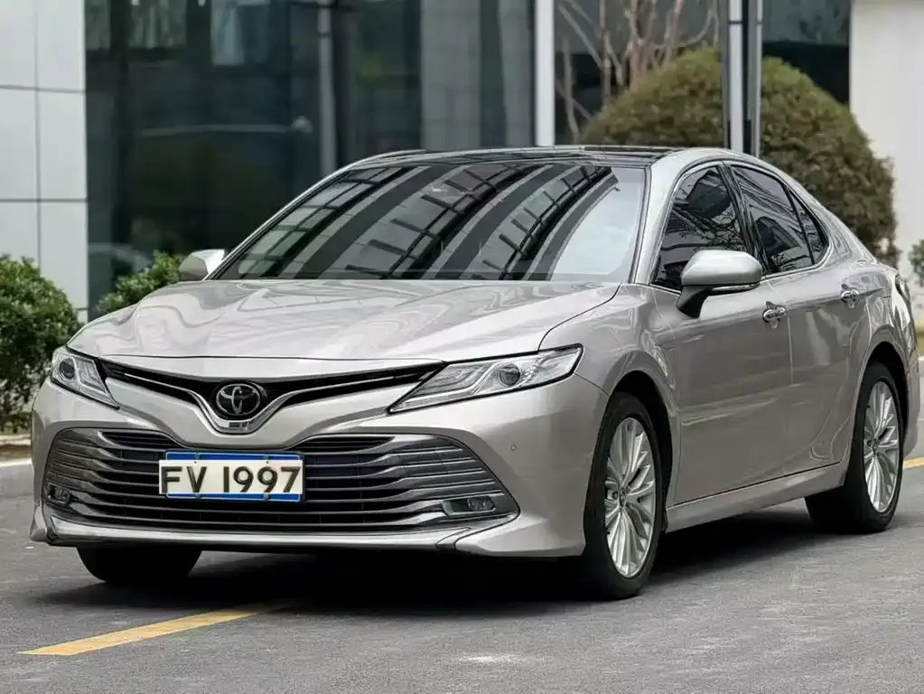 Toyota Camry 2021 из CN, фото 1