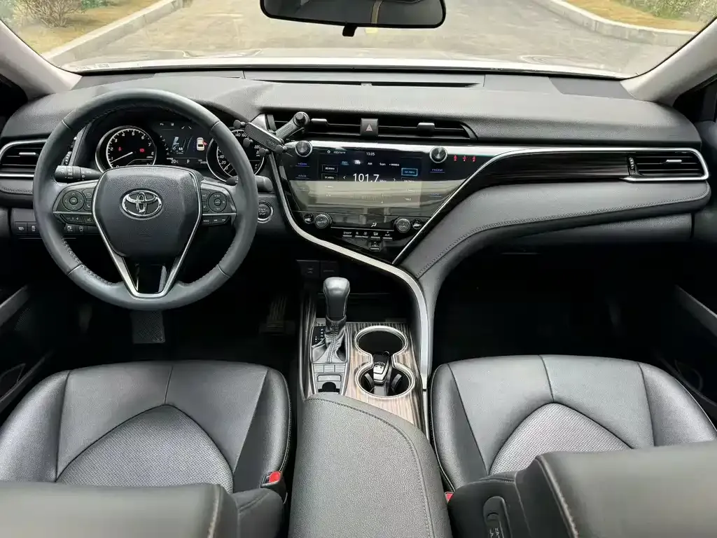 Toyota Camry 2021 из CN, фото 6