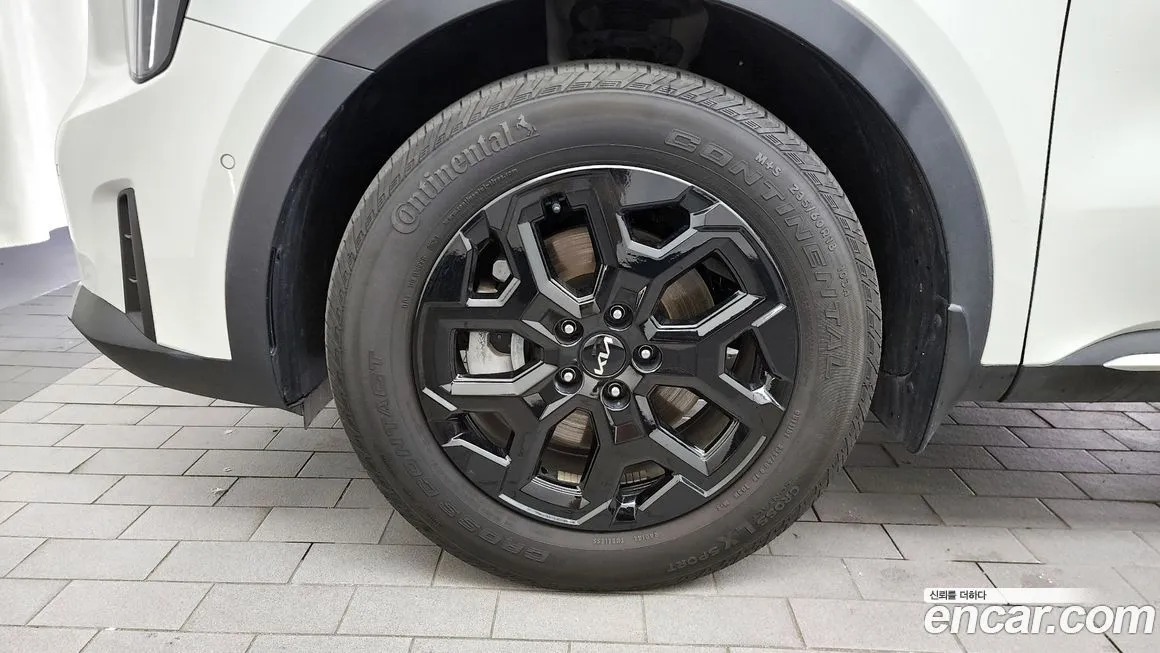 Kia Sorento — фото 5