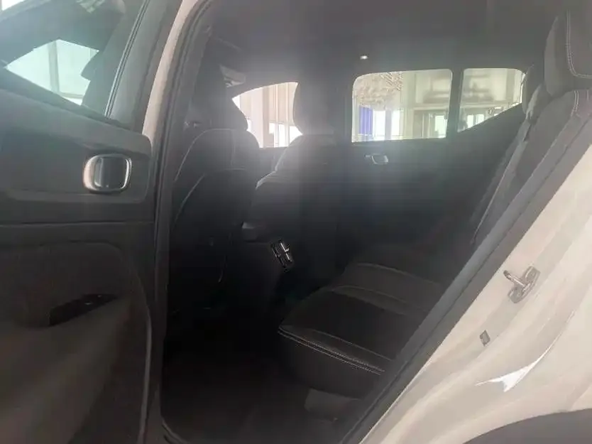 Volvo XC40 NEV 2021 из CN, фото 4