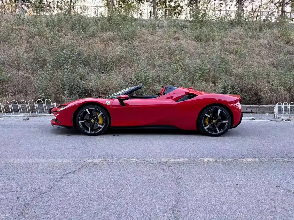 Ferrari SF90 2022 из CN, фото 3