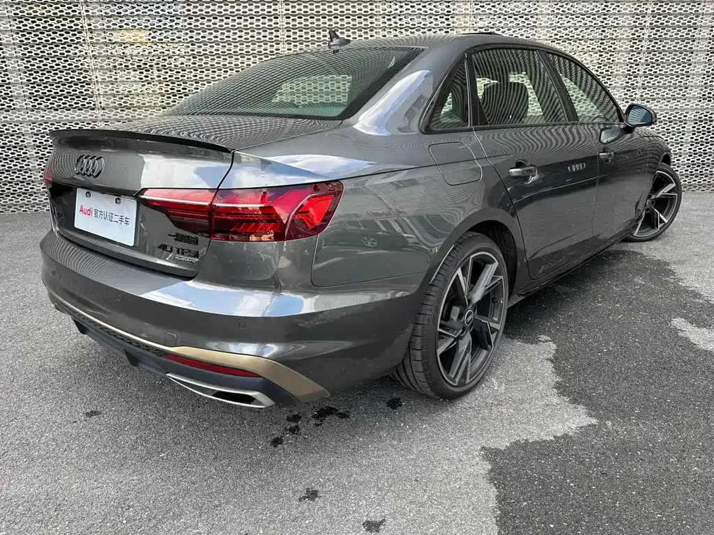 Audi A4L 2024 из CN, фото 4