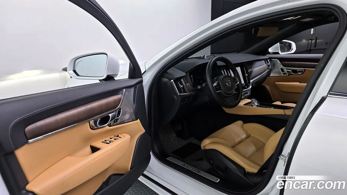Volvo S90 — фото 10