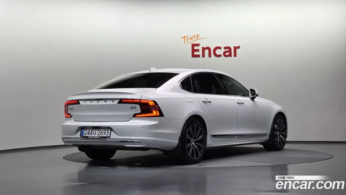 Volvo S90 — фото 2
