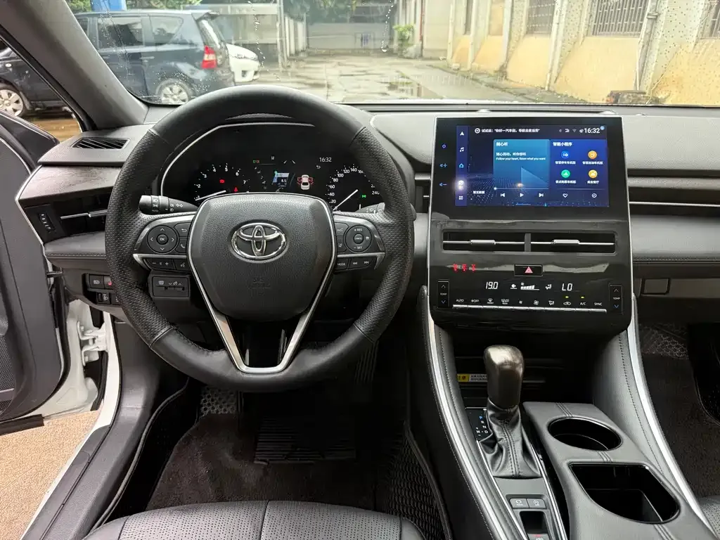 Toyota Avalon 2022 из CN, фото 10