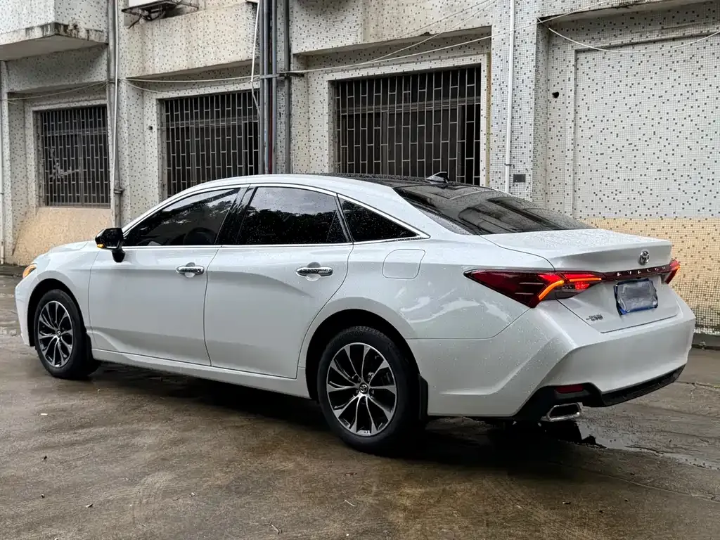 Toyota Avalon 2022 из CN, фото 6