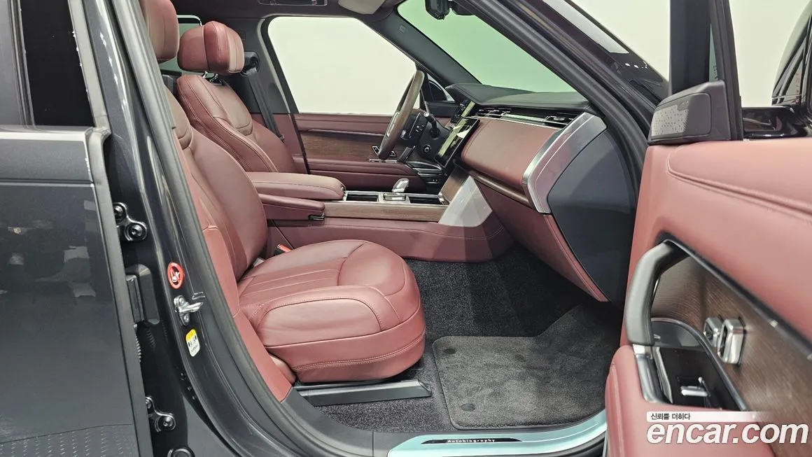 Land Rover Range Rover 2024 из KR, фото 3