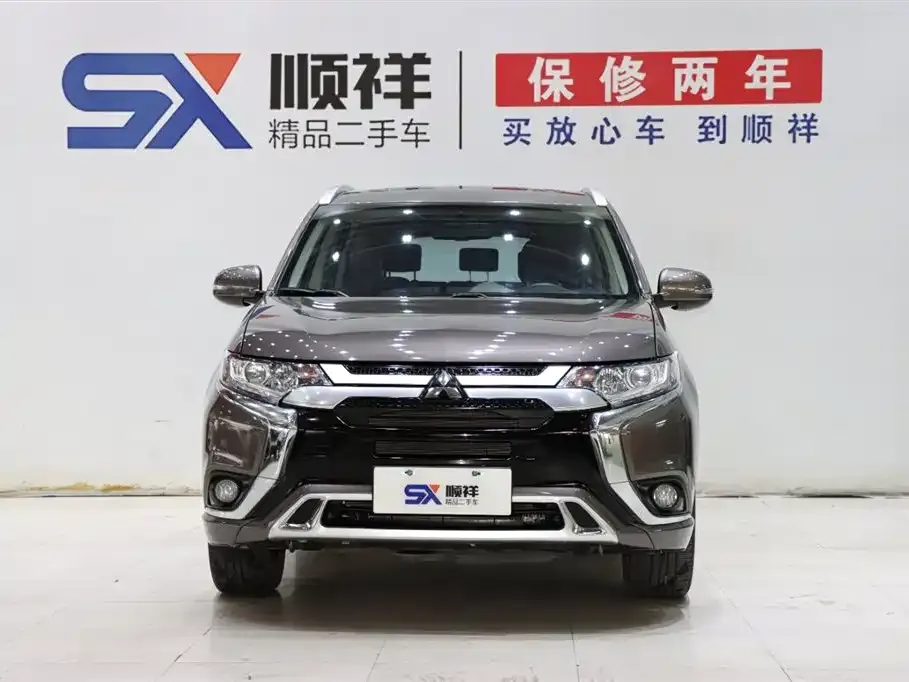 Mitsubishi Outlander 2021 из CN, фото 2