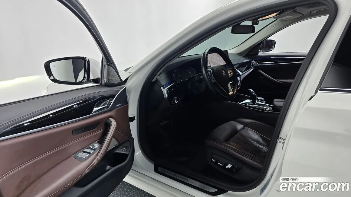 BMW 5-Series 2021 из KR, фото 10