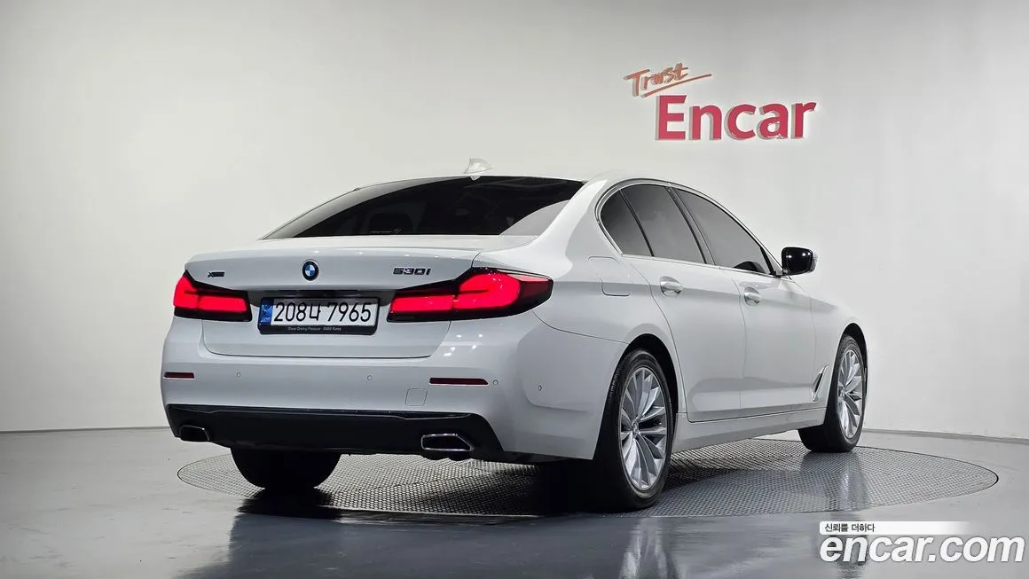 BMW 5-Series 2021 из KR, фото 2