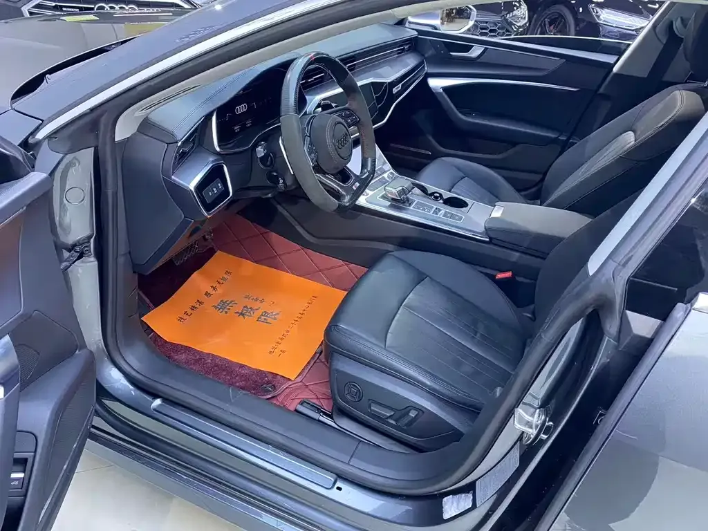 Audi A7 2021 из CN, фото 7