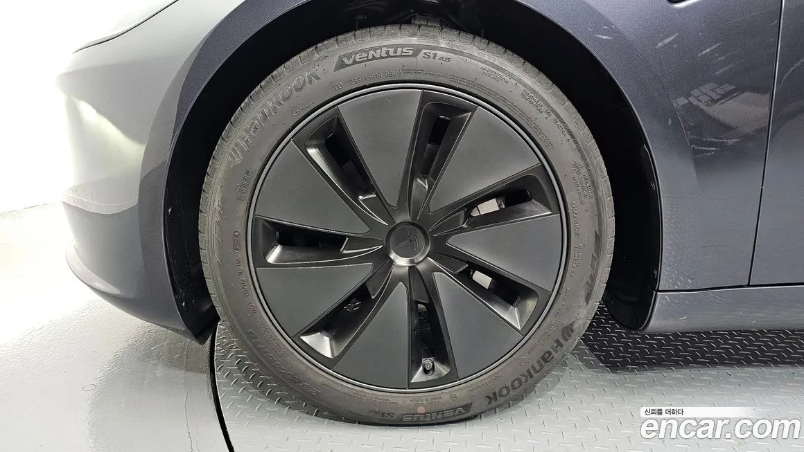 Tesla Model 3 2025 из KR, фото 5