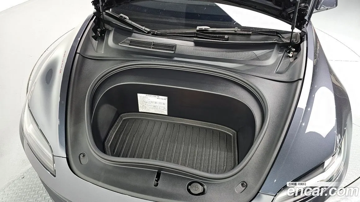 Tesla Model 3 2025 из KR, фото 6