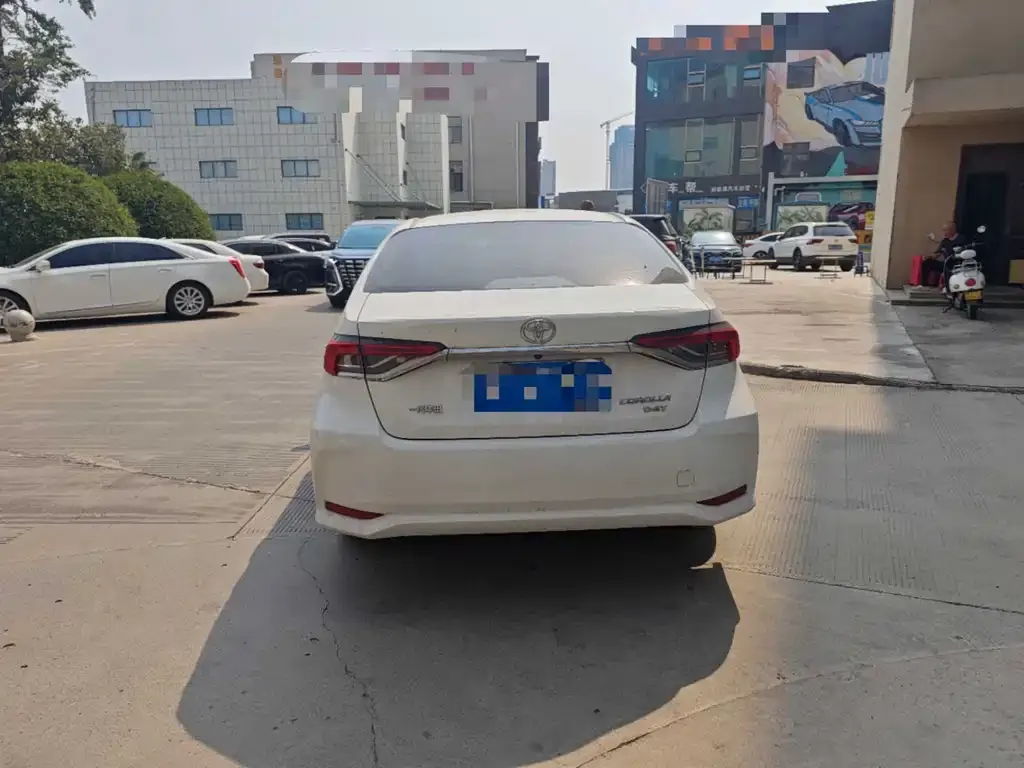 Toyota Corolla 2023 из CN, фото 8
