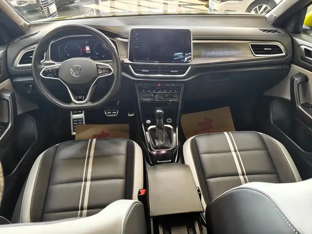 Volkswagen T-Roc 2023 из CN, фото 5