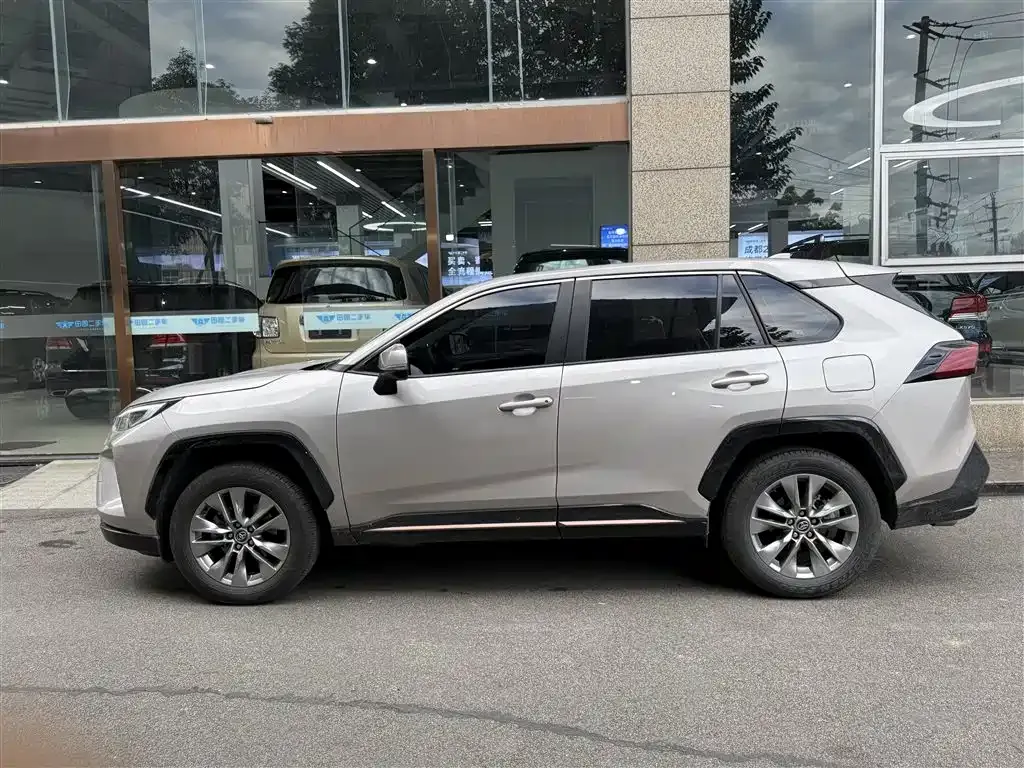 Toyota Wildlander 2025 из CN, фото 3