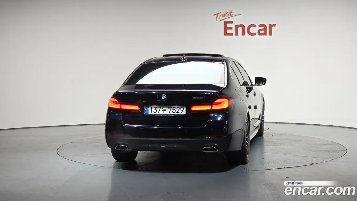 BMW 5-Series 2023 из KR, фото 4