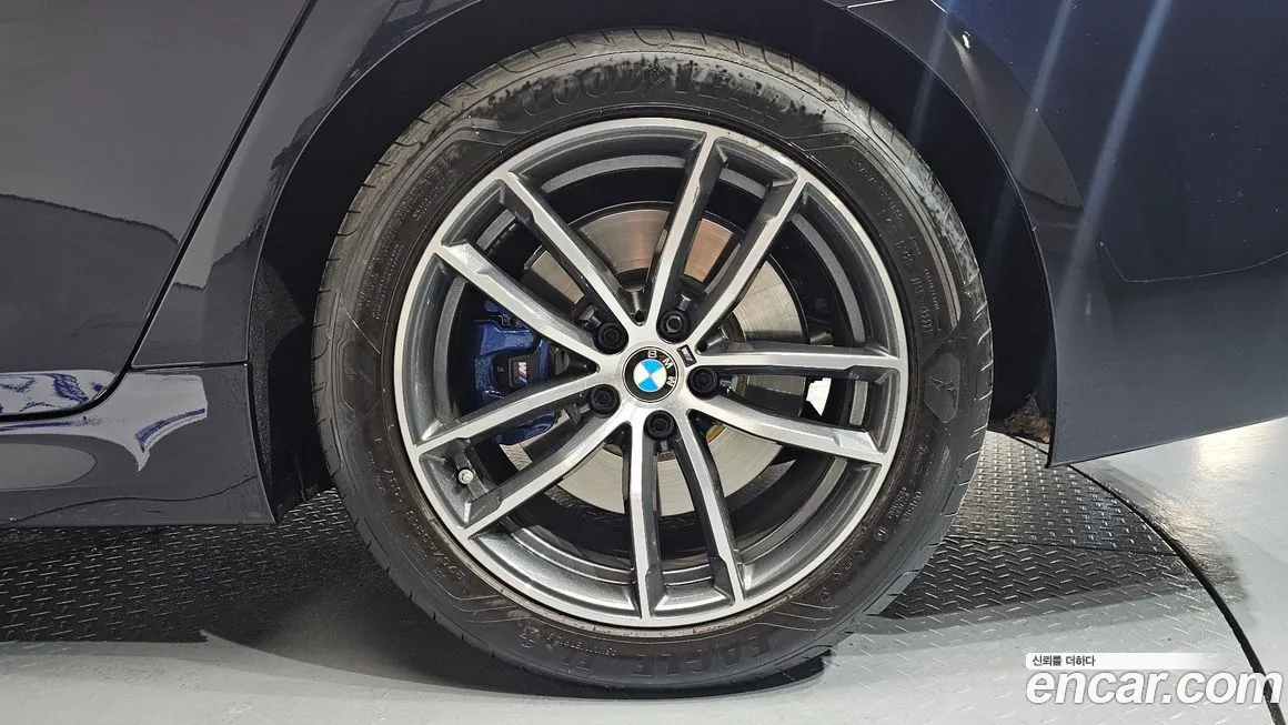 BMW 5-Series 2023 из KR, фото 5