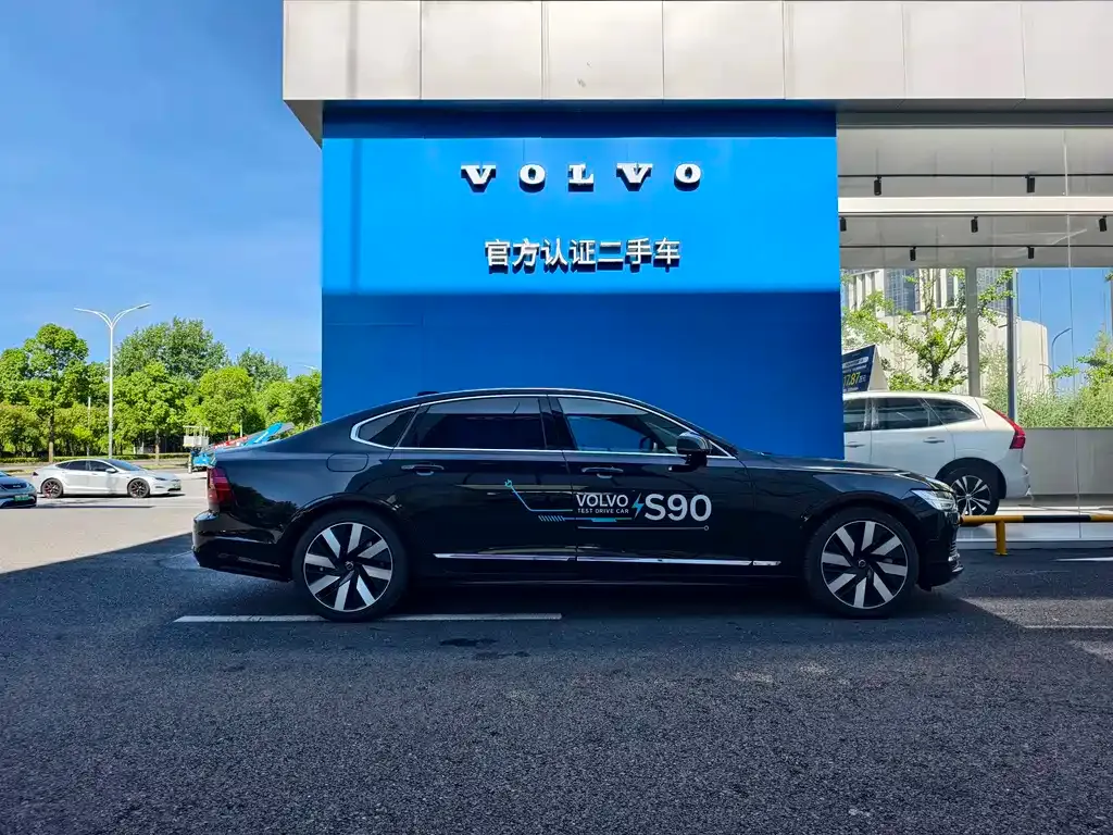 Volvo S90 PHEV — фото 4