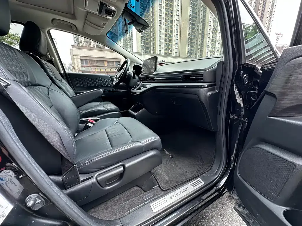 Honda Elysion 2022 из CN, фото 9
