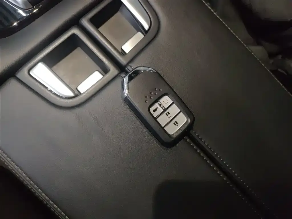 Honda UR-V 2021 из CN, фото 9