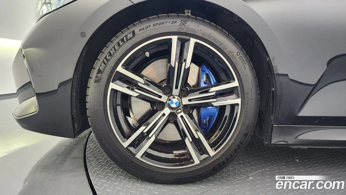BMW 3-Series 2024 из KR, фото 5