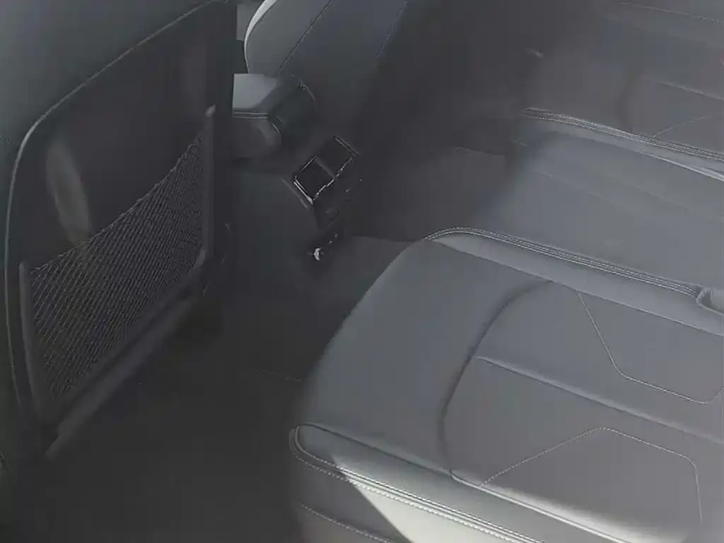 Audi Q3 2024 из CN, фото 3