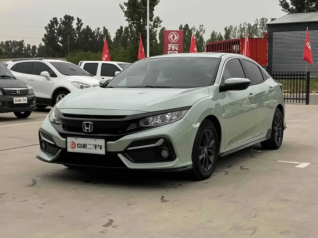 Honda Civic — фото 1