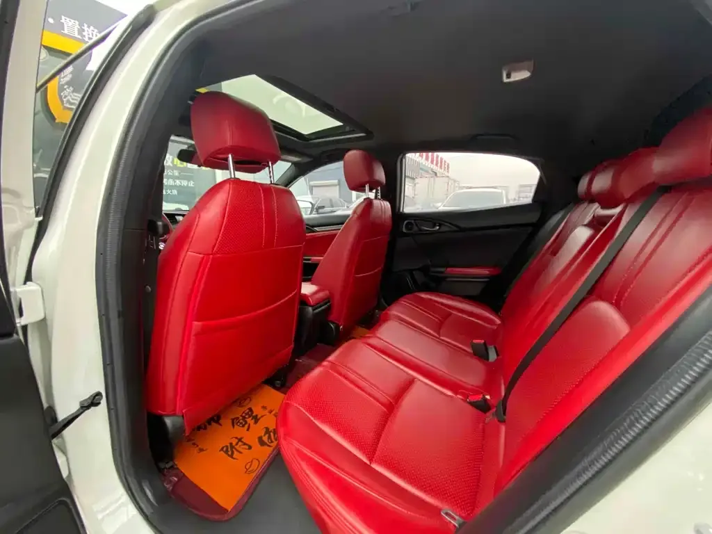 Honda Civic — фото 7