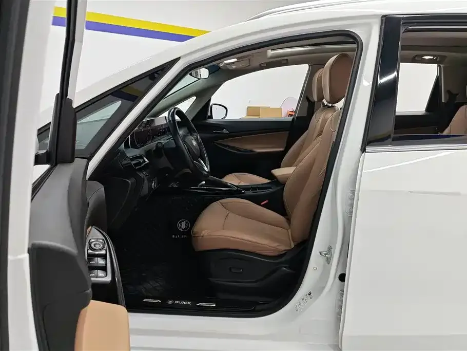 Buick GL6 2023 из CN, фото 9