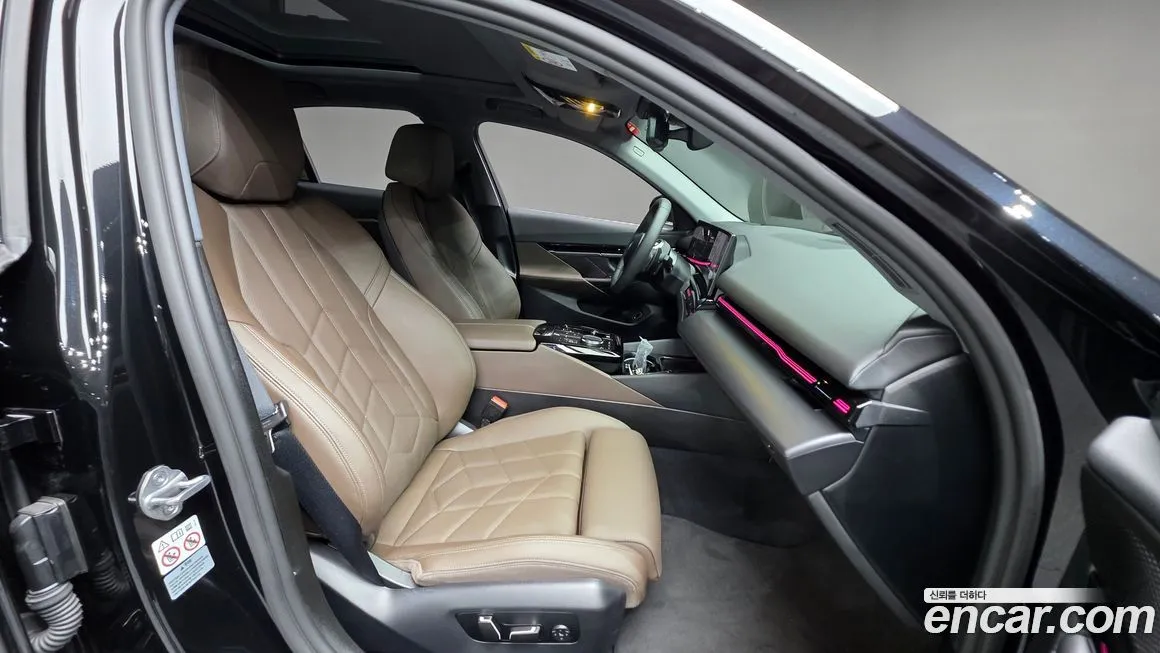 BMW 5-Series 2024 из KR, фото 10
