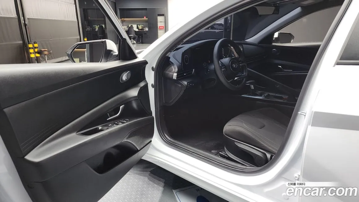 Hyundai AVANTE 2021 из KR, фото 10