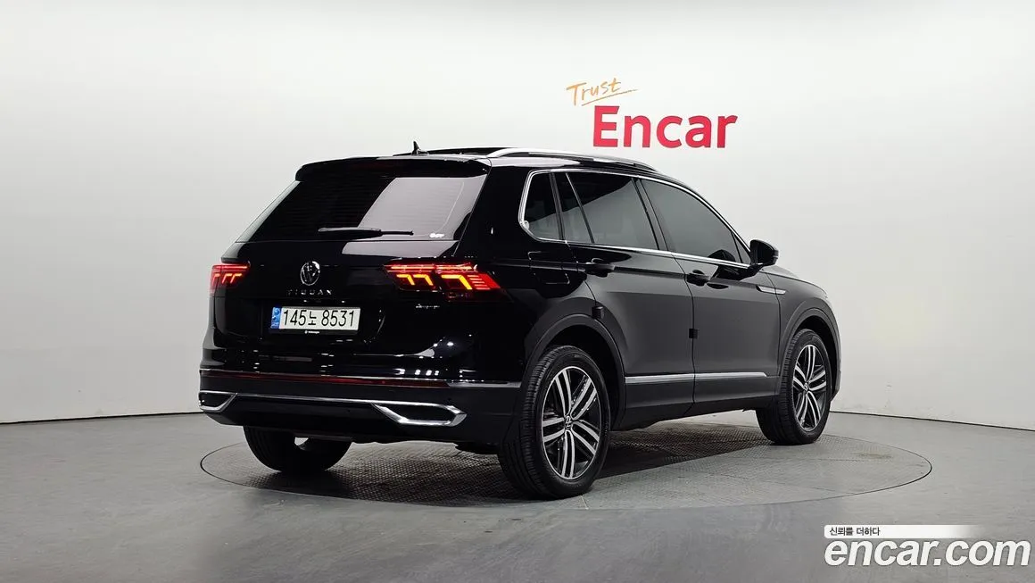 Volkswagen Tiguan — фото 2