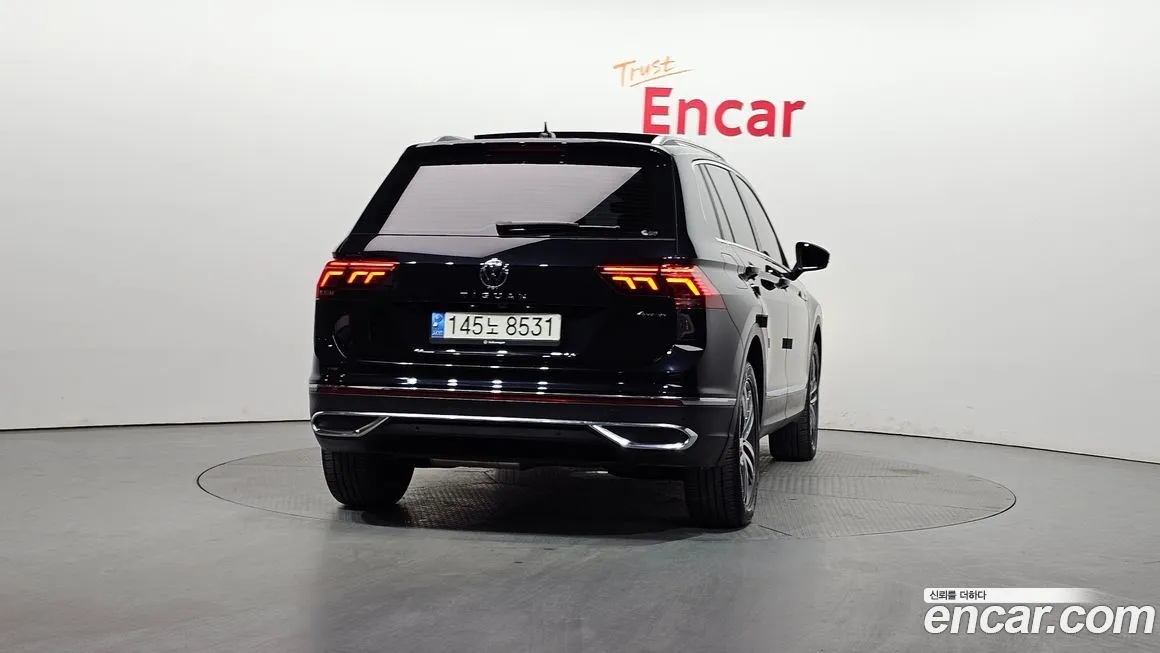 Volkswagen Tiguan — фото 4