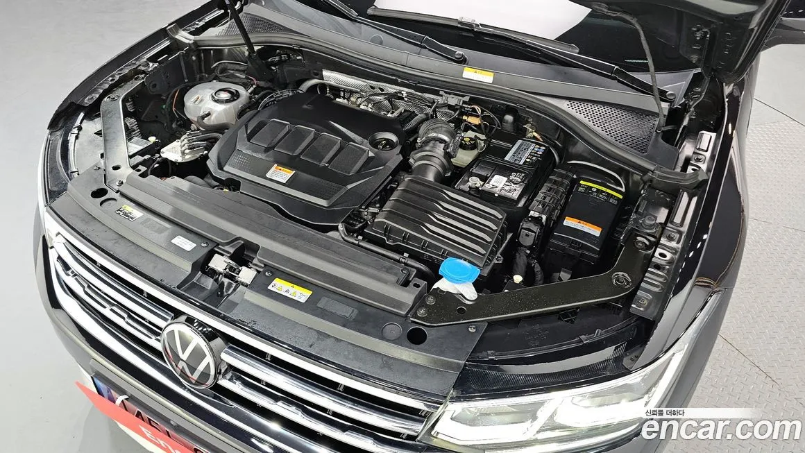 Volkswagen Tiguan — фото 6