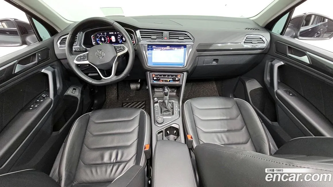 Volkswagen Tiguan — фото 7